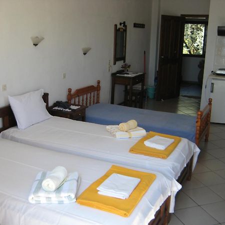 Felitsia Apartments & Studios Agios Ioannis  Buitenkant foto
