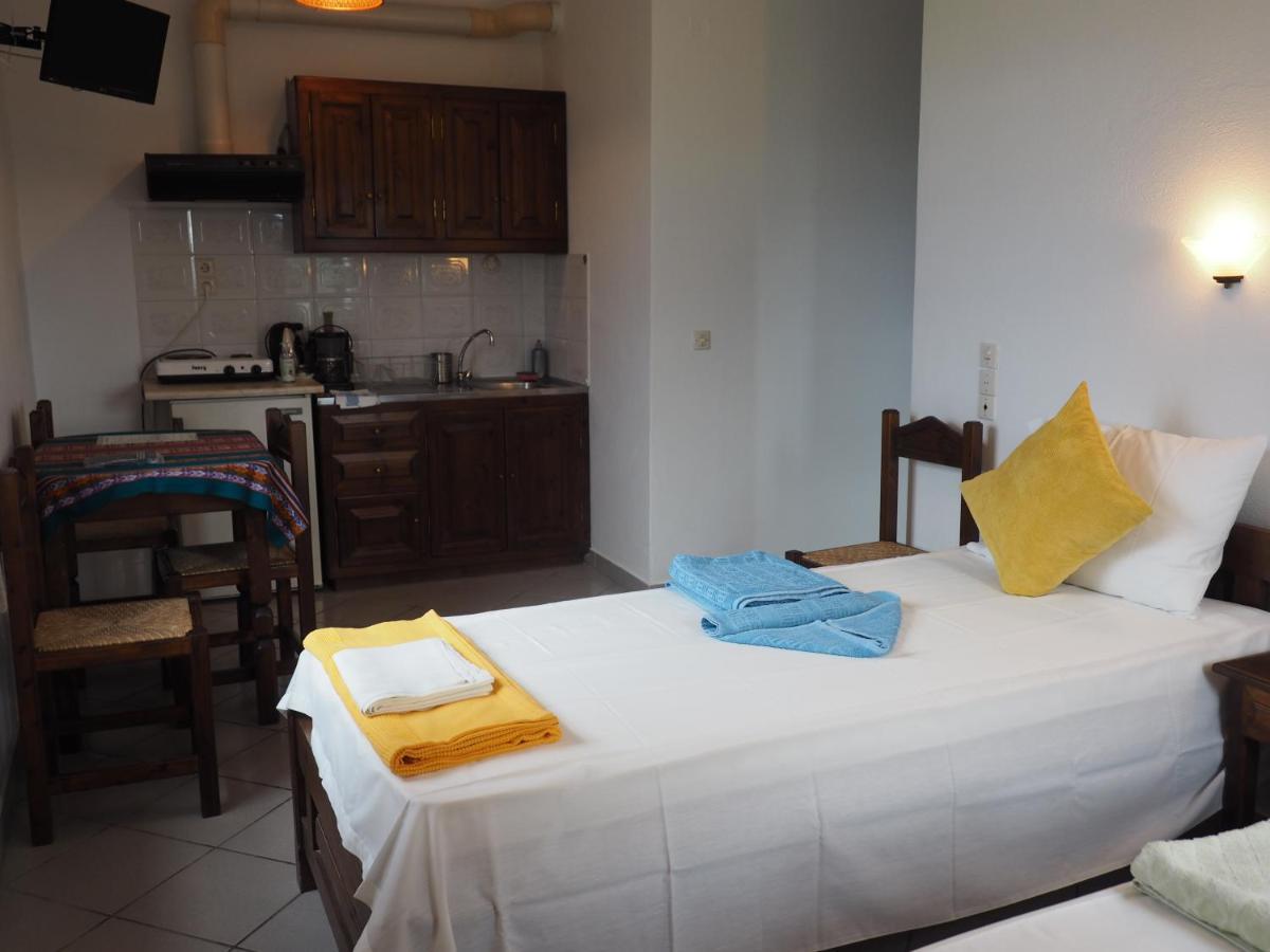 Felitsia Apartments & Studios Agios Ioannis  Buitenkant foto