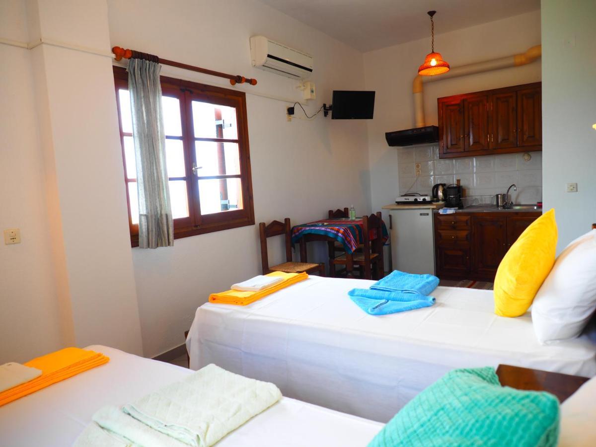 Felitsia Apartments & Studios Agios Ioannis  Buitenkant foto